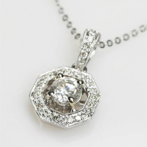 Halo Diamond Pendant