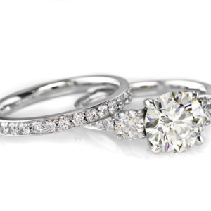 Three Stone Diamond Engagement Rin with Matching Band