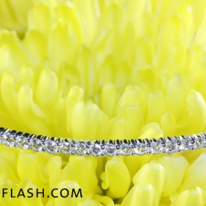 Shared Prong Diamond Bangle