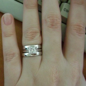 Chiquitapet's Princess Solitaire with Split Wedder
