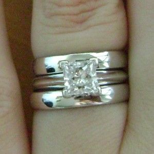 Chiquitapet's Princess Solitaire with Split Wedder II