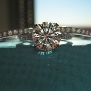 Round Rosebud with Matching Band