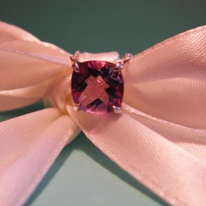 Dreamgirl's Tiffany Amethyst