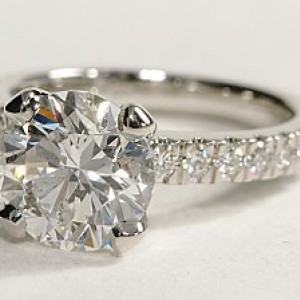 Nouveau Diamond Engagement Ring with Round cut Diamond
