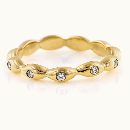 18kt Yellow Gold "Thin Seed" Band by Amy Levine