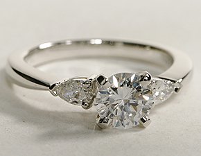 Classic Pear Shaped Diamond Engagement Ring 14k White Gold