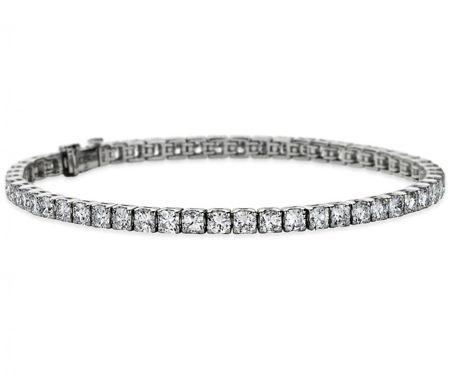 Cushion Diamond Bracelet in Platinum (6.72 ct. tw)