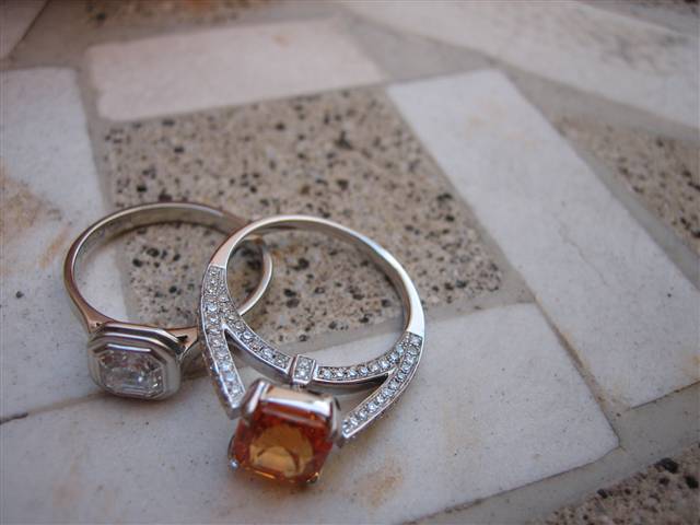 LaurenThePartier's 2.37 ct. Spessartite Garnet in Jewe2004 setting