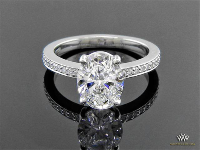 Oval Eternity