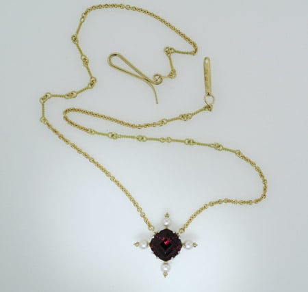 garnet and pearl necklace