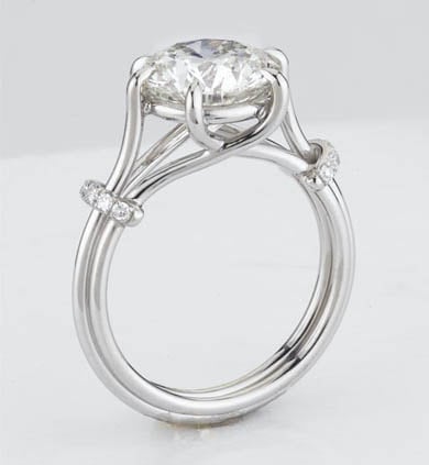 Solitaire diamond ring