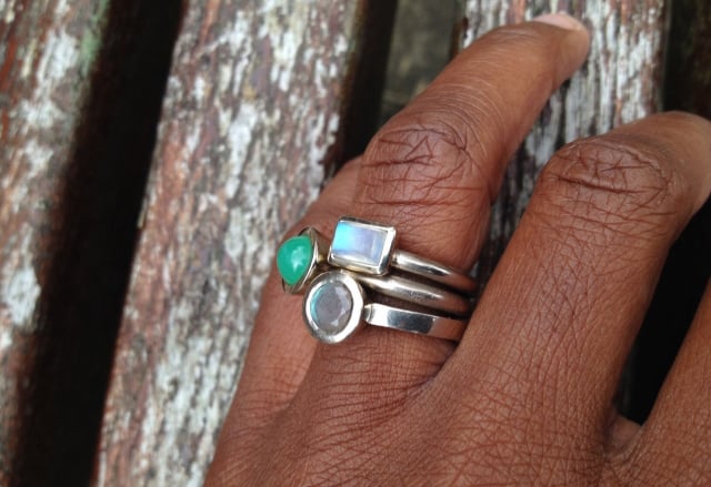 rings in white gold with moonstone, chrysoprase, and labradorite - Image by Acinom