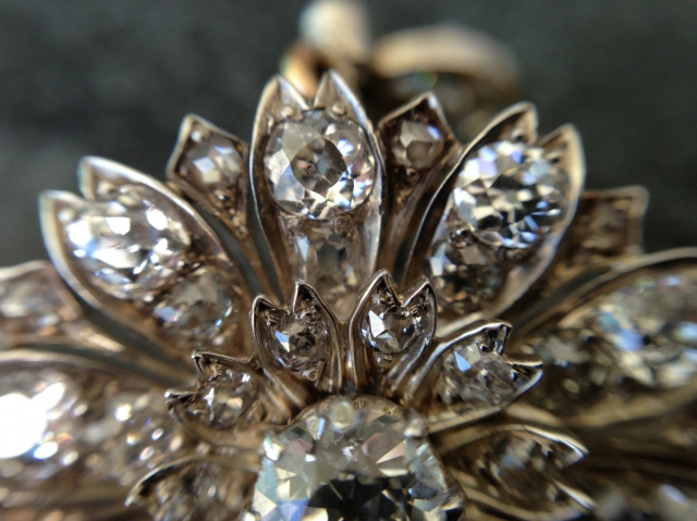 Antique diamond pendant / brooch Antique diamond pendant / brooch