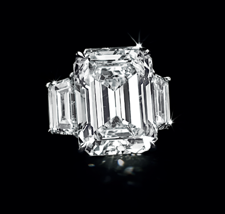 Kim Kardashian's Engagement Ring from Kris Humphries Fetches $749,000 at Auction