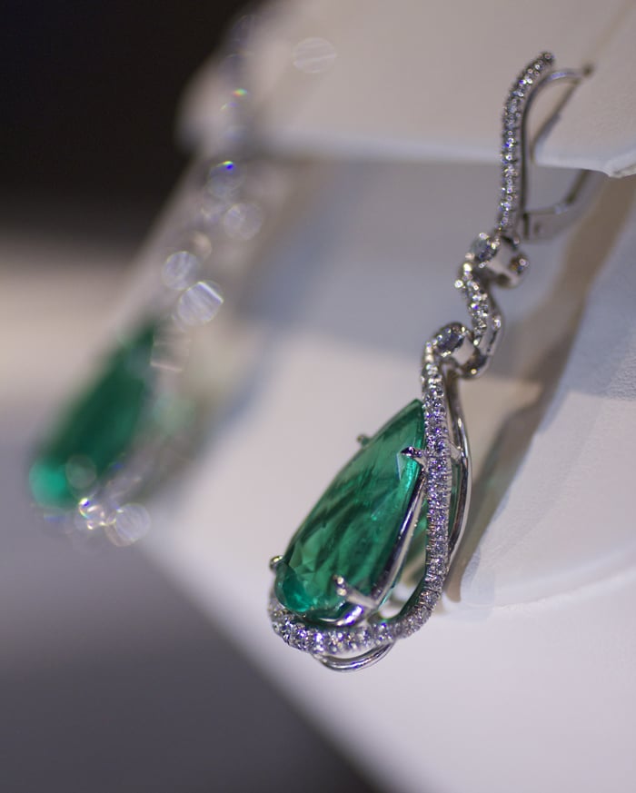 Colombian Emerald Earrings by Omi Prive