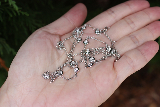 mom2boys' 2.55-carat diamonds-by-the-yard style necklace