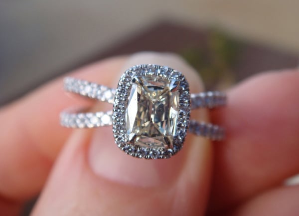 Henri Daussi Split Shank Diamond Ring Detail