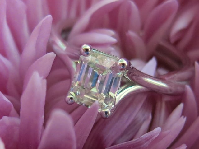 Emerald-cut diamond ring shared by ecf8503