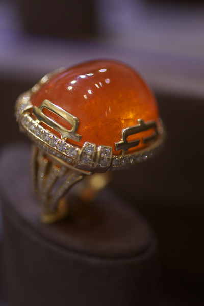 Goshwara 110-carat spessartite garnet ring