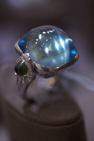 Goshwara topaz and peridot ring with diamonds Goshwara topaz and peridot ring with diamonds