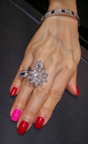 Phoenix's Van Cleef & Arpels Lotus Between The Finger Ring (Hand View) - image by Phoenix