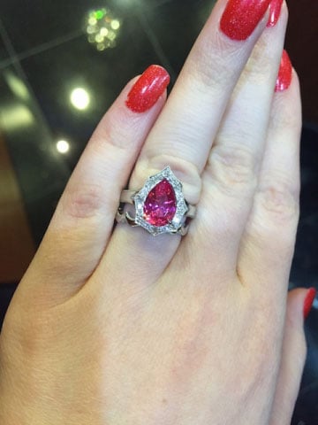 distracts's 2.15 Carats Mahenge Spinel Scalloped Halo Ring (Hand View) - image by distracts