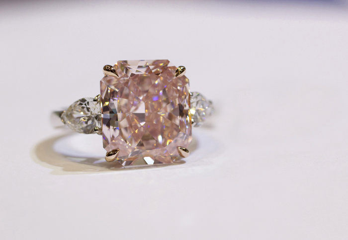 Rahaminov Diamonds 7-carat pink diamond ring • Image Erika Winters