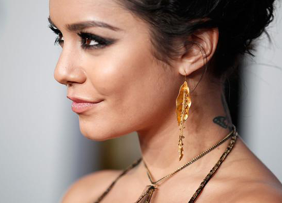 Vanessa Hudgens in  Arunashi earrings at the 2012 People's Choice Awards