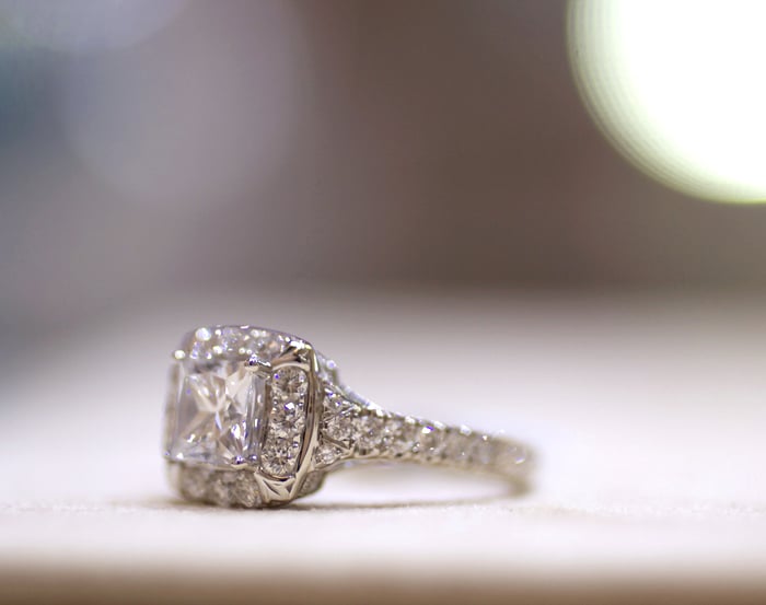 Yael Designs Novelique Collection: engagement ring style 09276 • Image Erika Winters