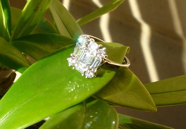 Bleeblue’s Halo engagement ring