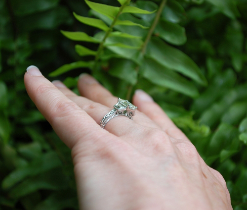 Emerald-cut diamond 3-stone ring • Image by artdecolover71