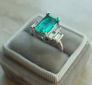 mochiko42’s Custom 2.22 Carat Colombian Emerald and Diamond Ring (Side Angle View) - image from mochiko42