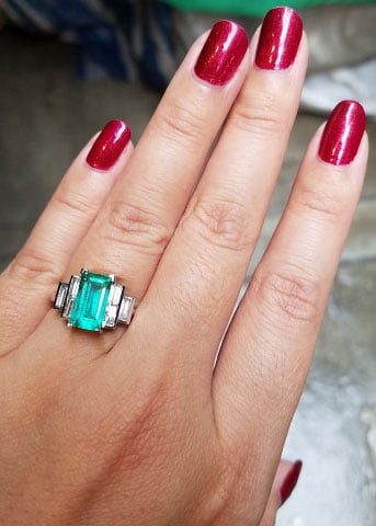 mochiko42’s Custom 2.22 Carat Colombian Emerald and Diamond Ring (Hand View) - image from mochiko42