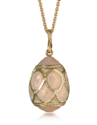 Oeuf Pavlovsk Poudré pendant by Fabergé