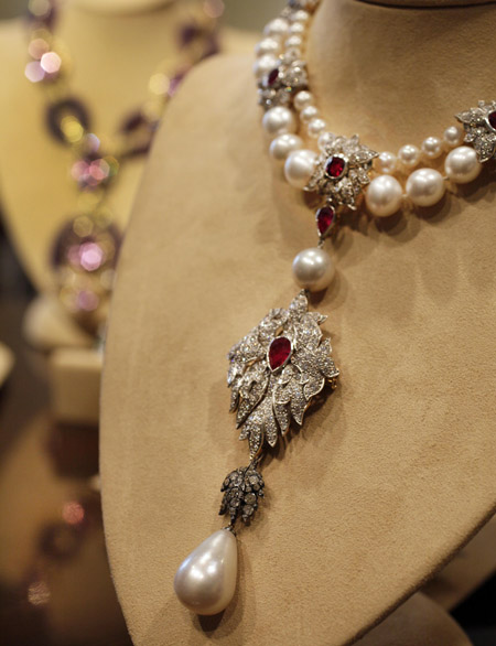 La Pérégrina - The Legendary Pearl Necklace