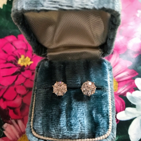 Niel's Diamond Studs Niel's Diamond Studs