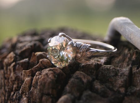 platinum vintage style diamond ring