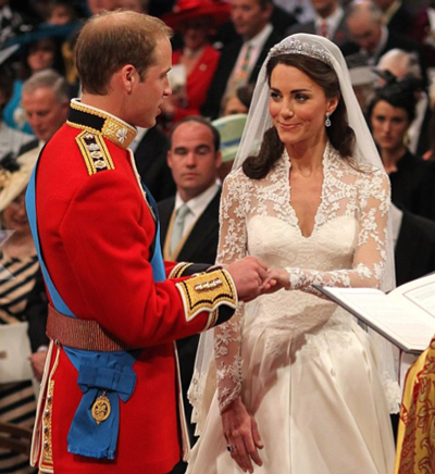 Prince William puts ring on Catherine Middleton Royal Wedding