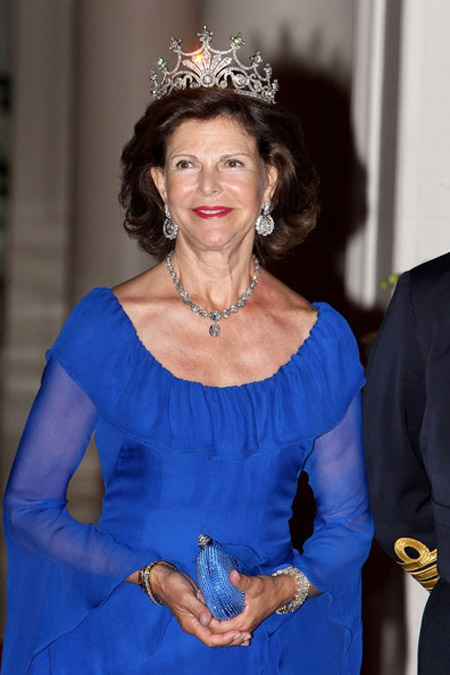 queen-silvia-royal-wedding-dinner-prince-albert-II-charlene-wittstock