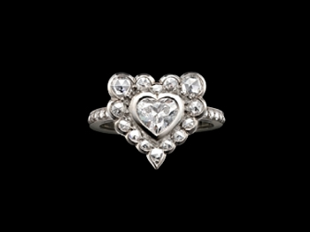 Solange Azagury-Partridge heart diamond ring