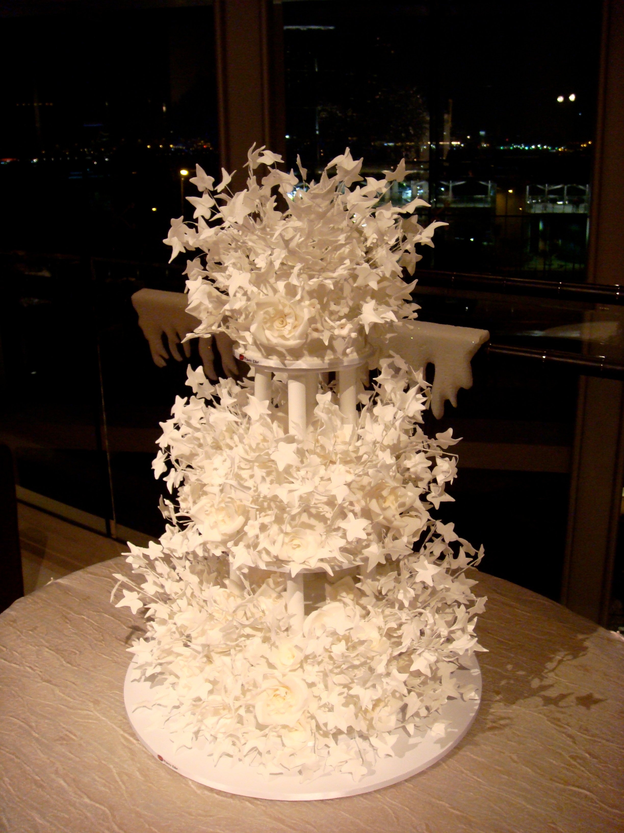 Wedding Cake By dion gillard (originally posted to Flickr as Amazing Cake...) [CC BY 2.0  via Wikimedia Commons]