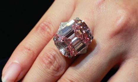 Harry Winston Pink Diamond Ring