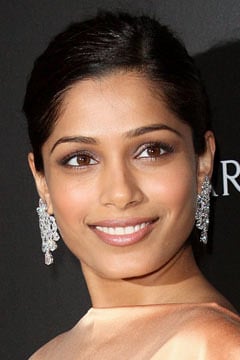 Freida Pinto Harry Winston bracelet