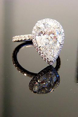 Diamond Halo Engagement Ring