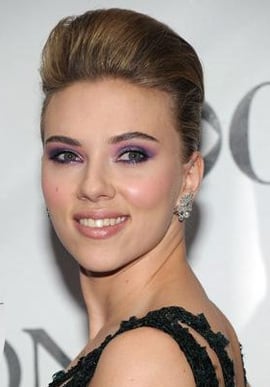 Scarlett Johansson Harry Winston  earrings