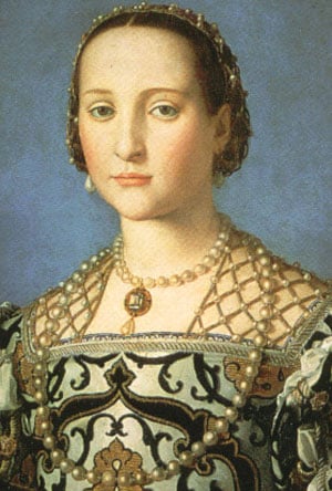 Figure 10. Pearl Necklaces. Eleonora di Toledo (detail)