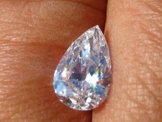 Diamond%20Pear%201.01ct%20trim%20for%20ps.JPG