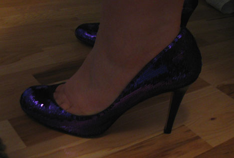 Frekes%20awesome%20purple%20shoes.jpg