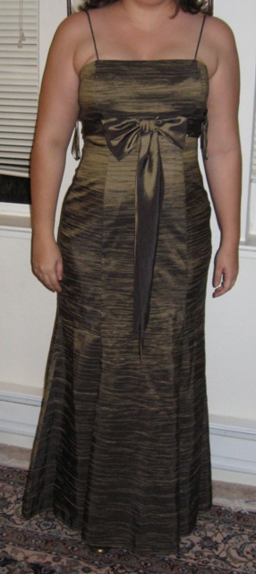 Gypsy%20Nords%20Olive%20Gown.jpg
