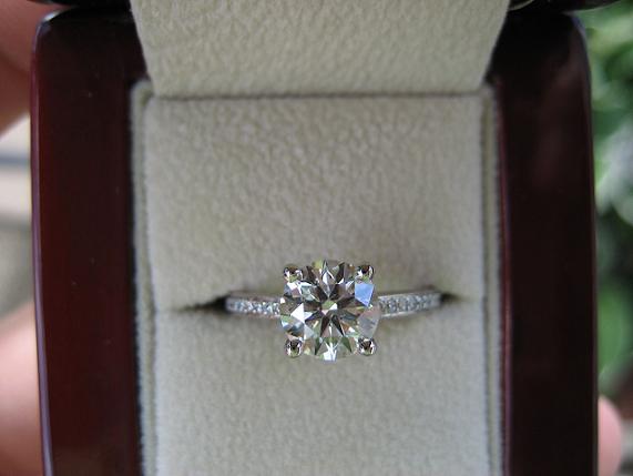 Her%20ring%20004%20resized.JPG